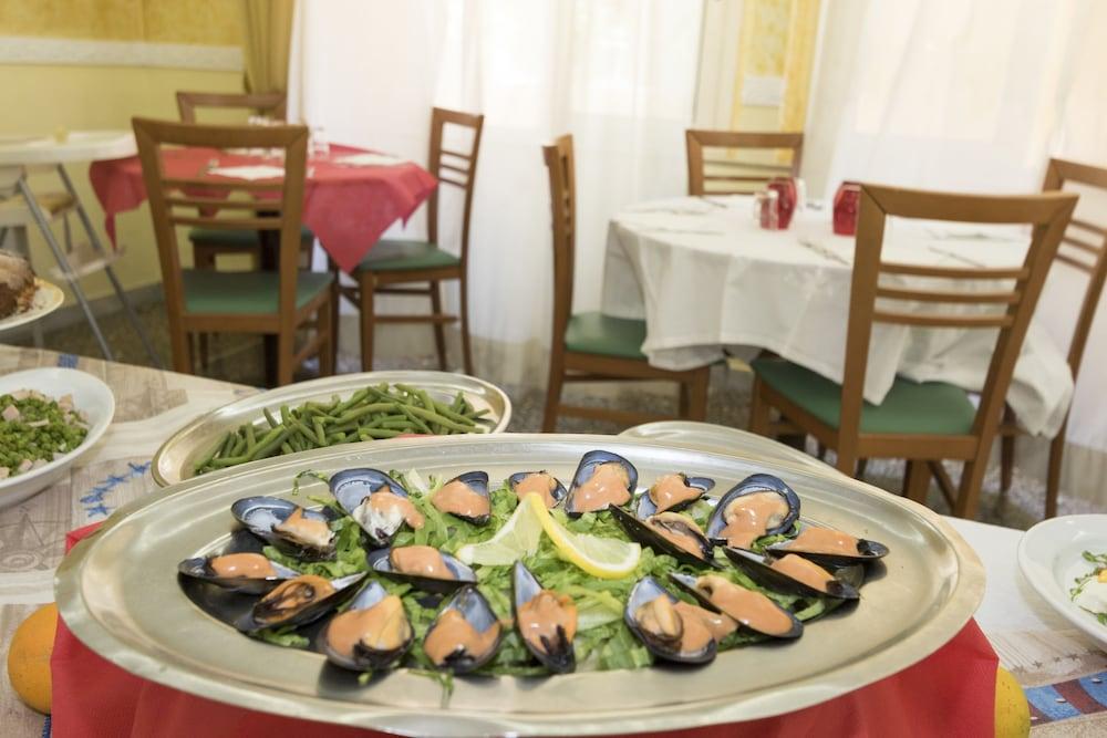 Hotel Giannella Rimini Eksteriør bilde