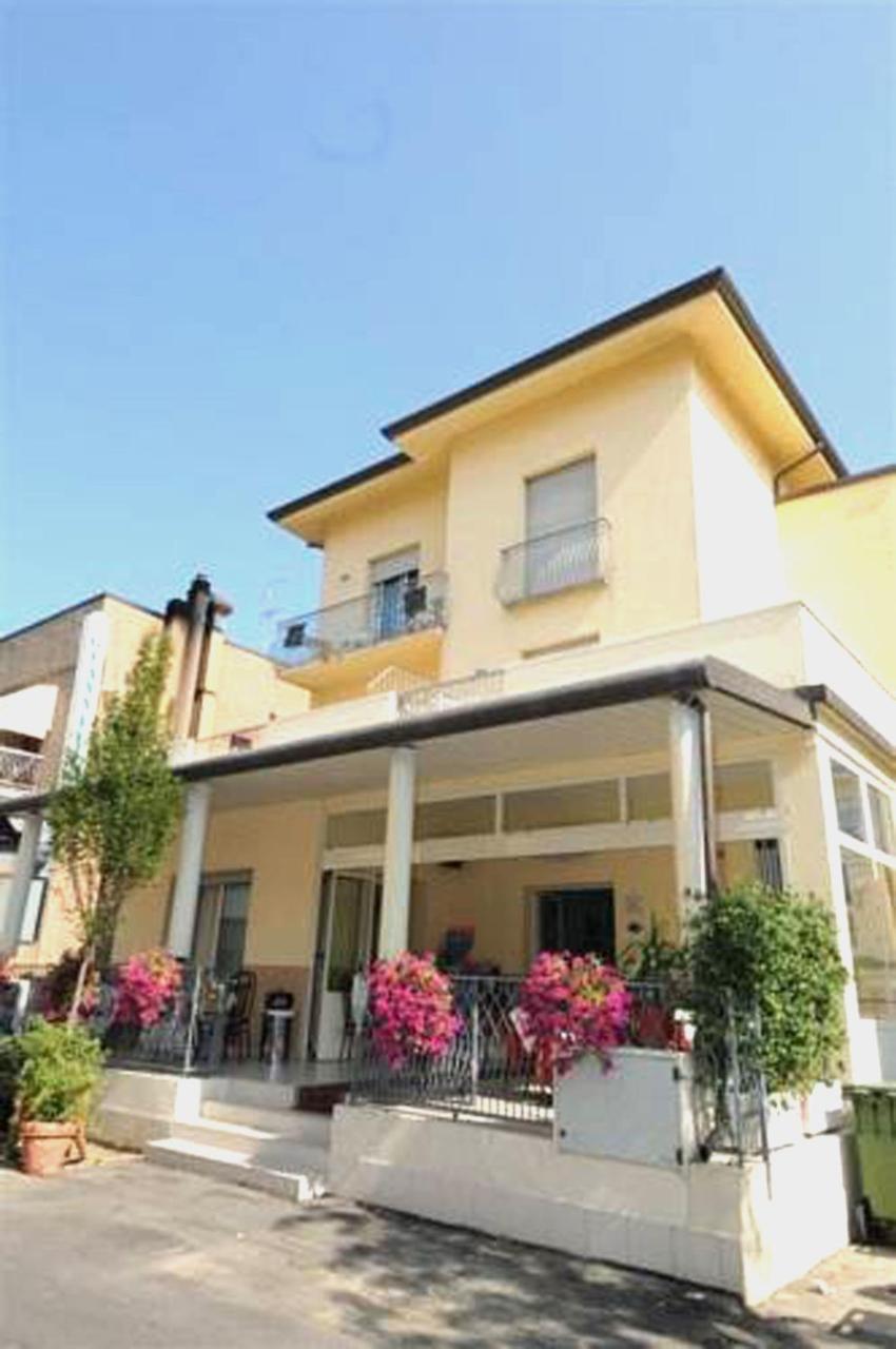 Hotel Giannella Rimini Eksteriør bilde