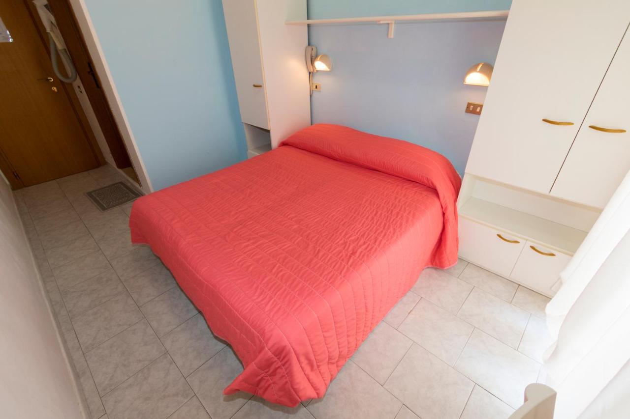 Hotel Giannella Rimini Eksteriør bilde